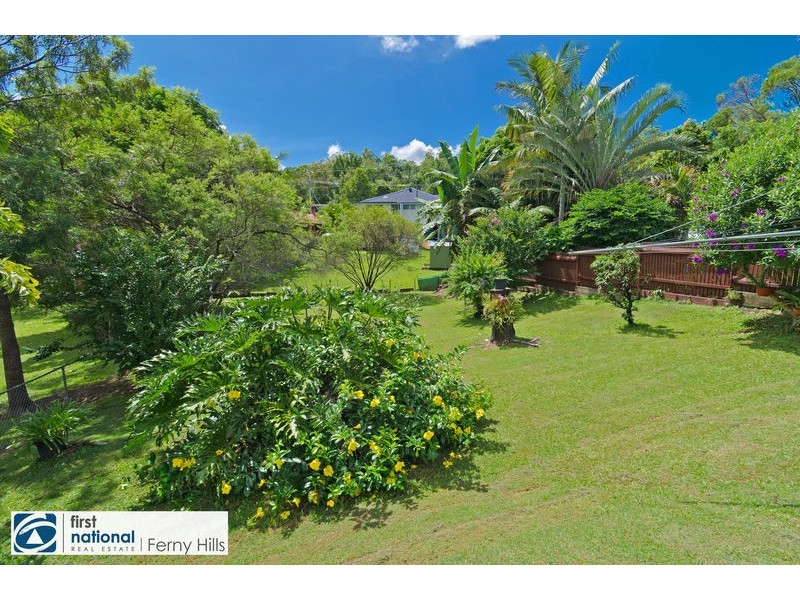 16 Conlo Crescent, Ferny Hills QLD 4055