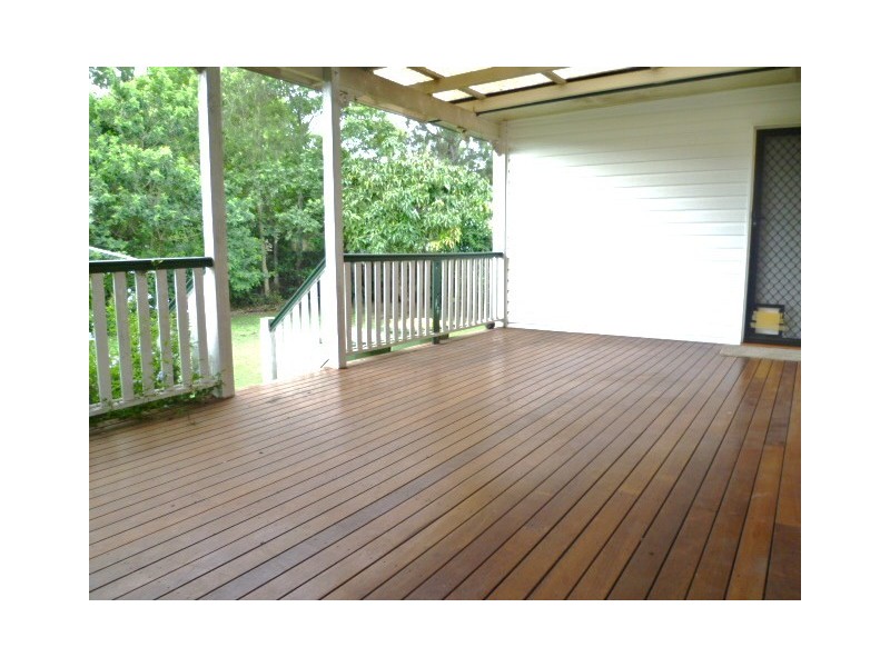 6 Pindari Avenue, Ferny Hills QLD 4055