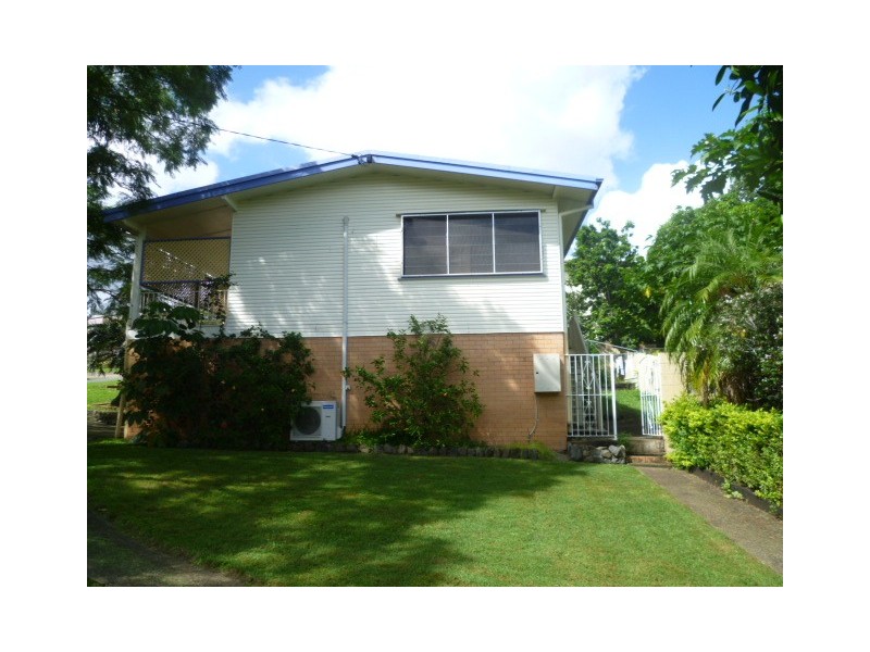 15 Burloo Cresent, Ferny Hills QLD 4055