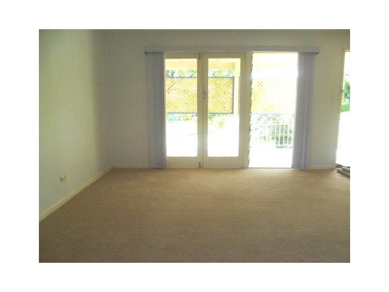 15 Burloo Cresent, Ferny Hills QLD 4055