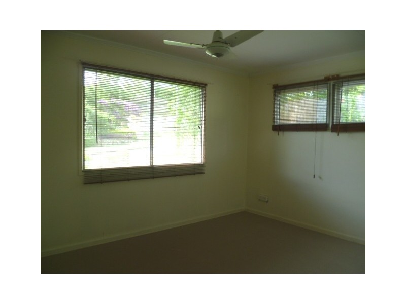 15 Burloo Cresent, Ferny Hills QLD 4055