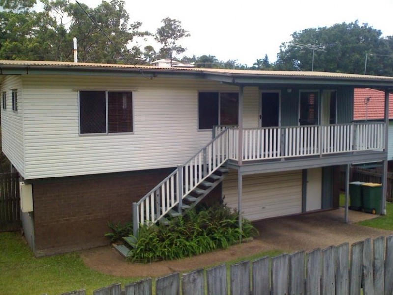 18 Menangle Ave, Arana Hills QLD 4054