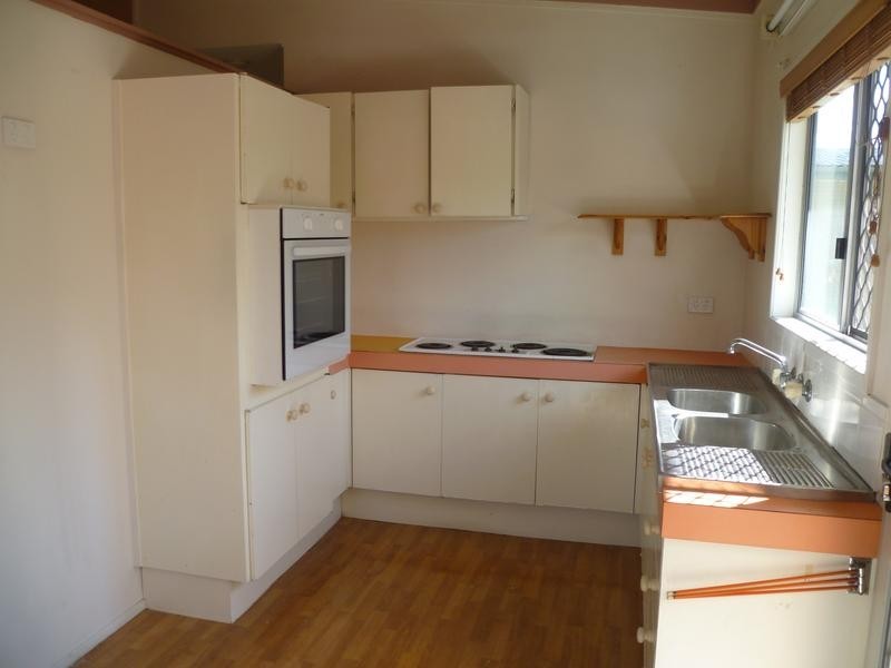 18 Menangle Ave, Arana Hills QLD 4054