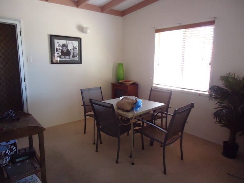 18 Menangle Ave, Arana Hills QLD 4054