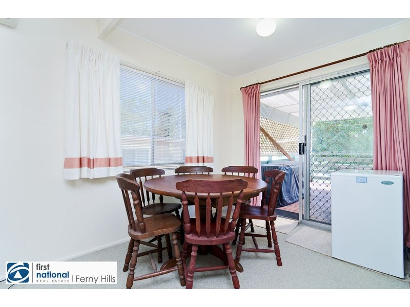 16 Burloo Crescent, Ferny Hills QLD 4055