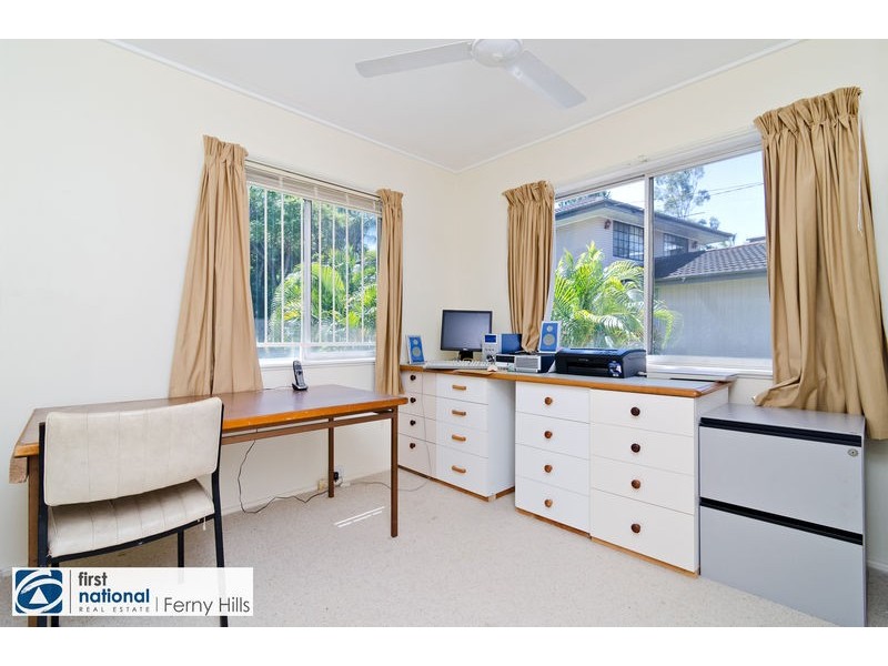 16 Burloo Crescent, Ferny Hills QLD 4055