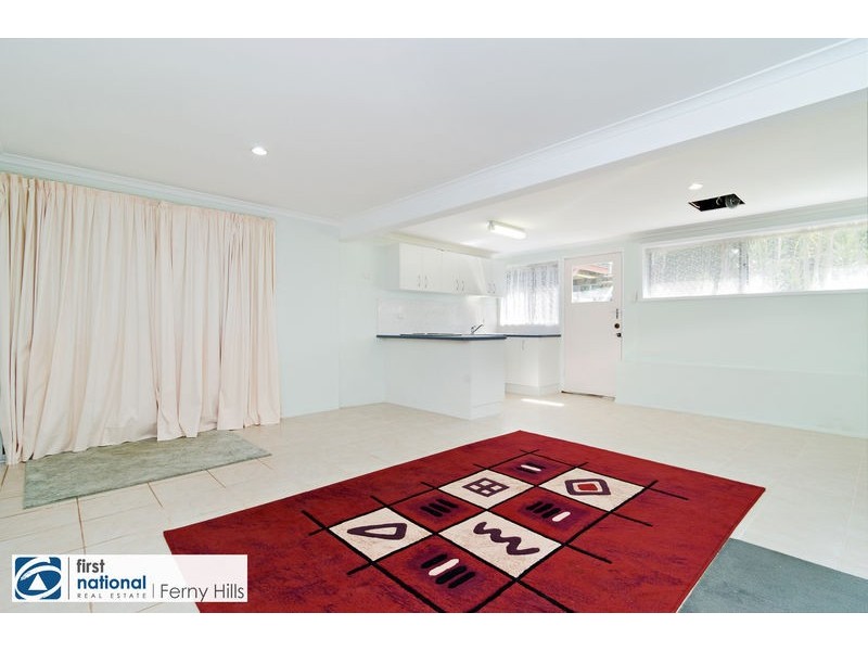16 Burloo Crescent, Ferny Hills QLD 4055