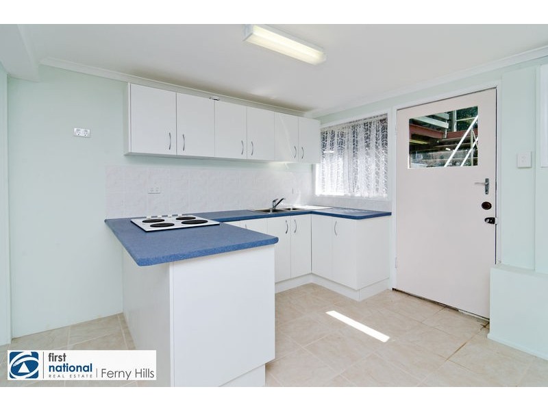 16 Burloo Crescent, Ferny Hills QLD 4055