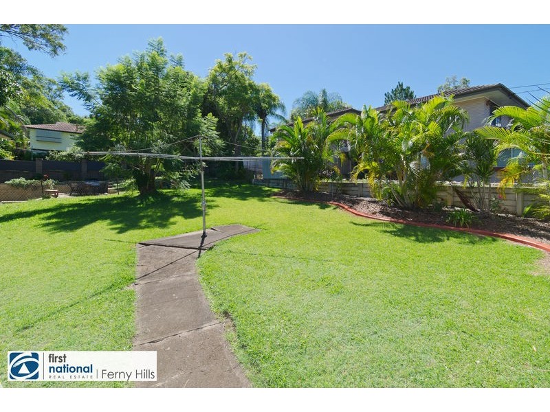 16 Burloo Crescent, Ferny Hills QLD 4055