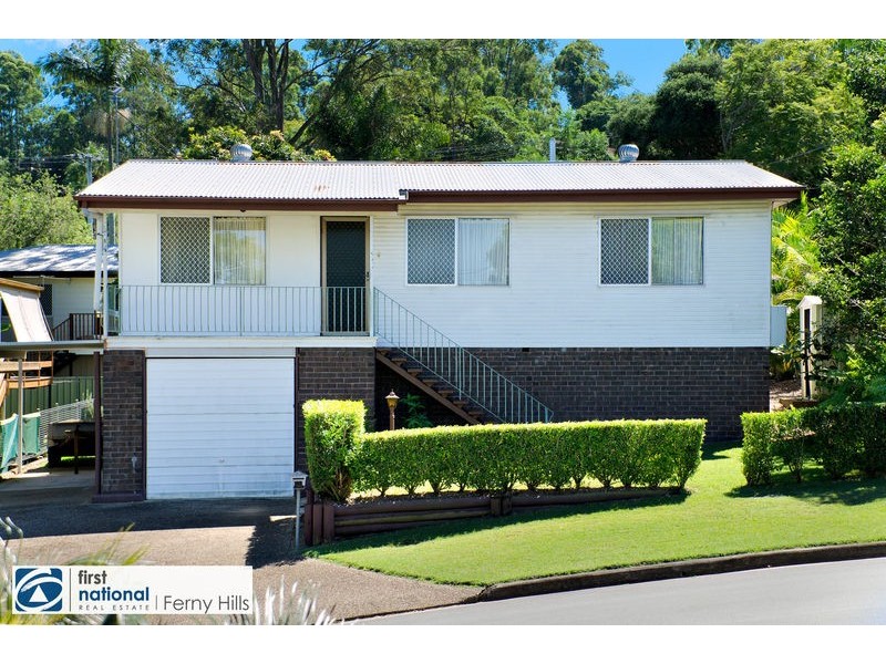 16 Burloo Crescent, Ferny Hills QLD 4055