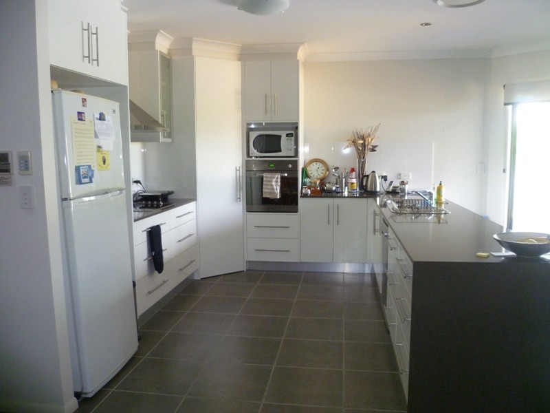 17 Penambul Crescent, Ferny Hills QLD 4055