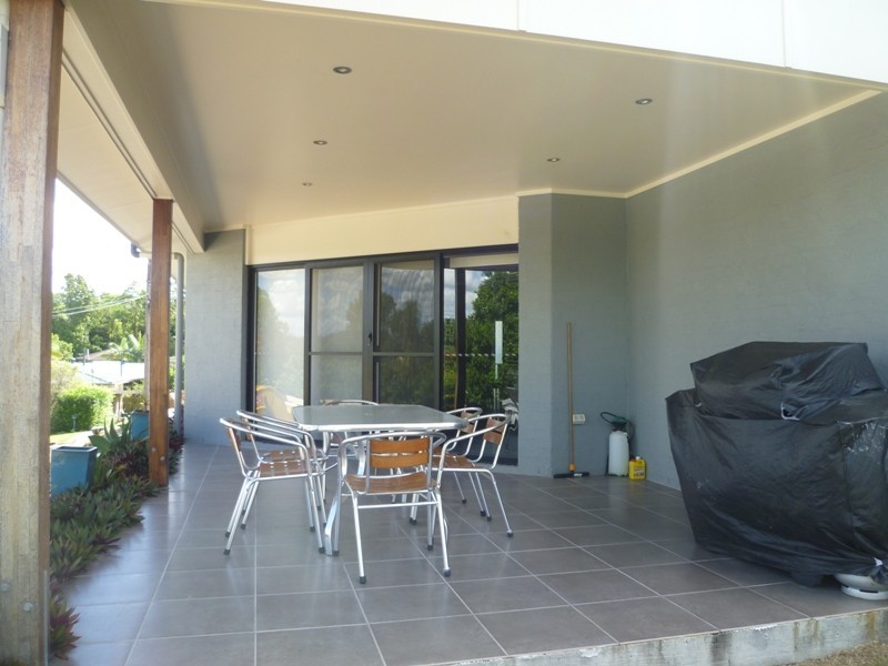 17 Penambul Crescent, Ferny Hills QLD 4055