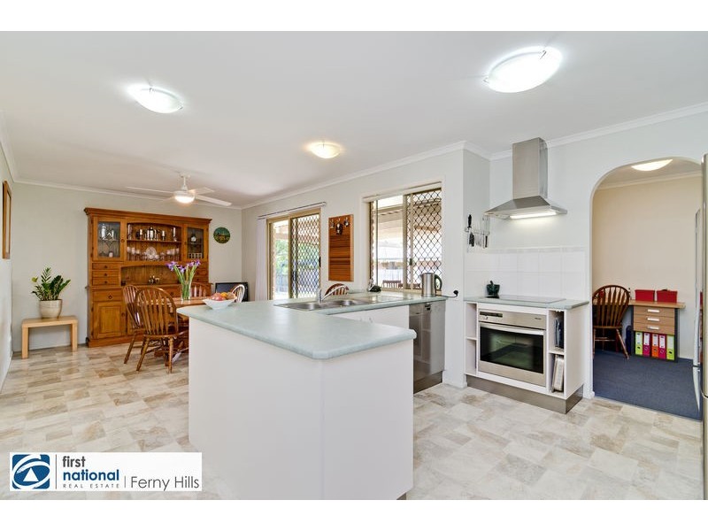 33 Tetragona Drive, Arana Hills QLD 4054