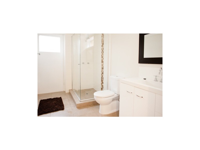 16 Dunbil Ave, Ferny Hills QLD 4055