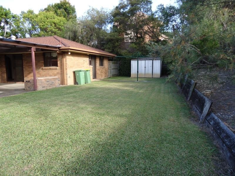 8 Pegasus Street, Eatons Hill QLD 4037