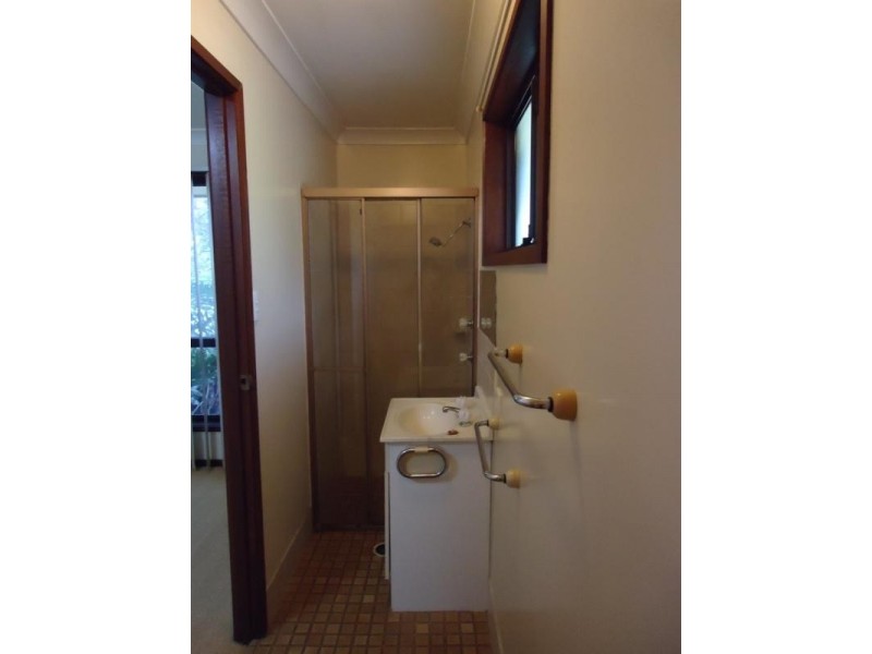 8 Pegasus Street, Eatons Hill QLD 4037