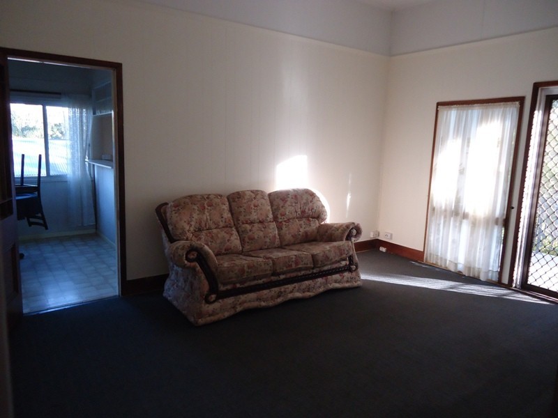 9 Blaze Lane, Ferny Hills QLD 4055