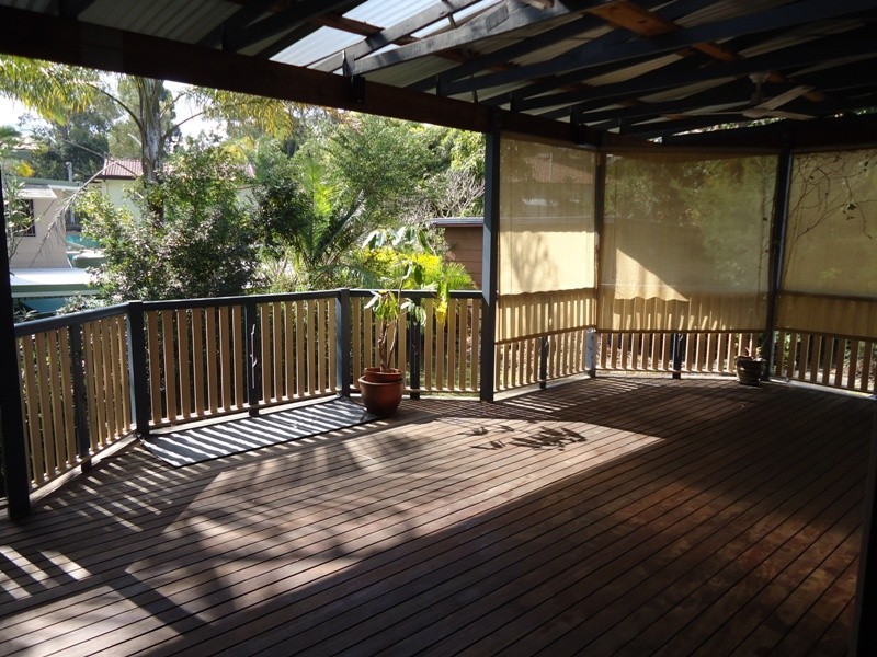 17 Bunora Avenue, Ferny Hills QLD 4055