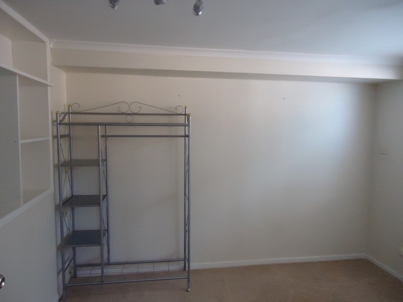 17 Bunora Avenue, Ferny Hills QLD 4055