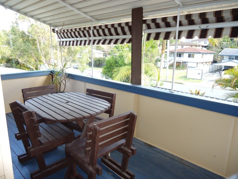 17 Bunora Avenue, Ferny Hills QLD 4055