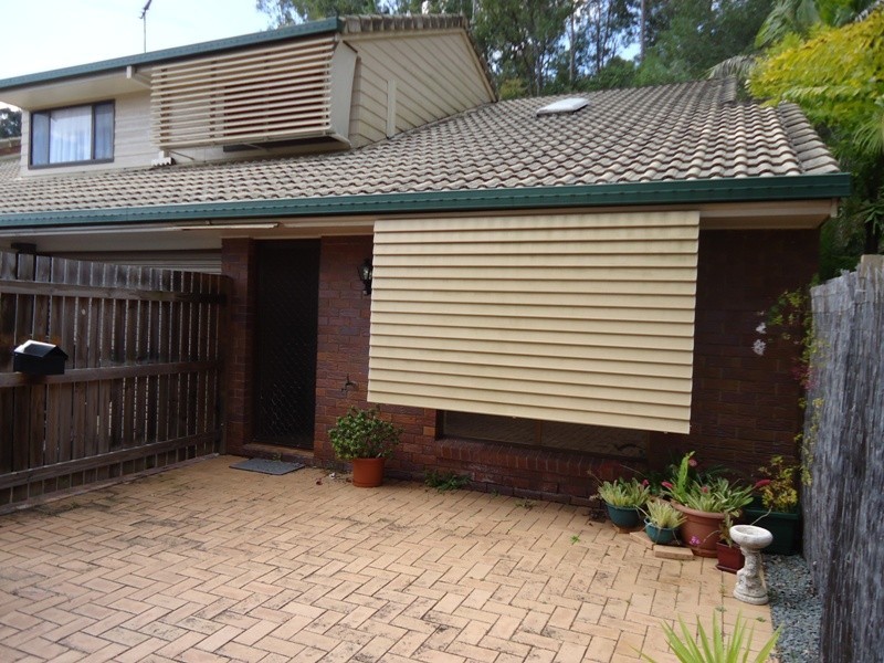 33 Quinnia Court, Ferny Hills QLD 4055