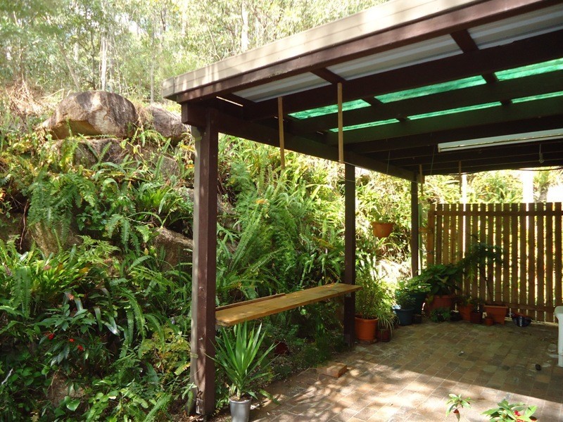 33 Quinnia Court, Ferny Hills QLD 4055