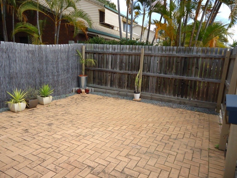 33 Quinnia Court, Ferny Hills QLD 4055