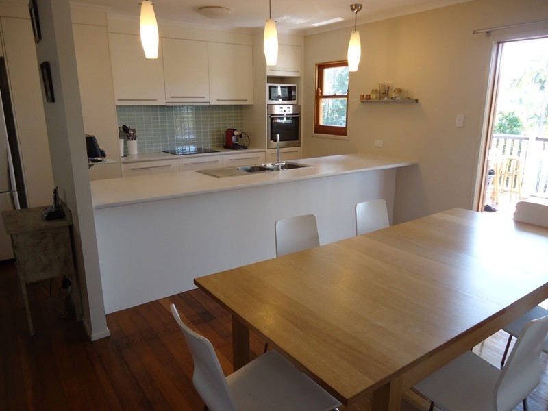 22 Anora Cres, Ferny Hills QLD 4055