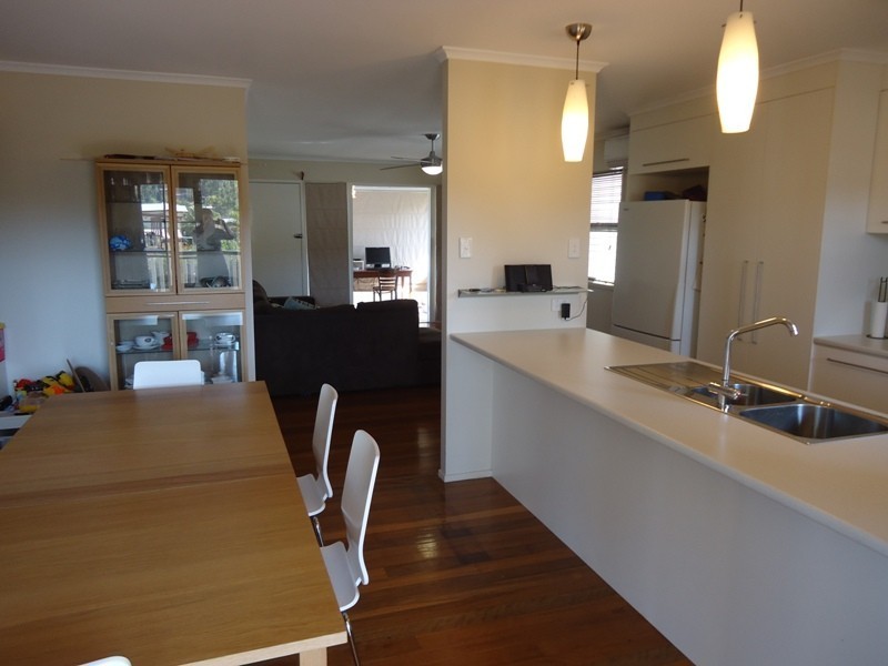 22 Anora Cres, Ferny Hills QLD 4055