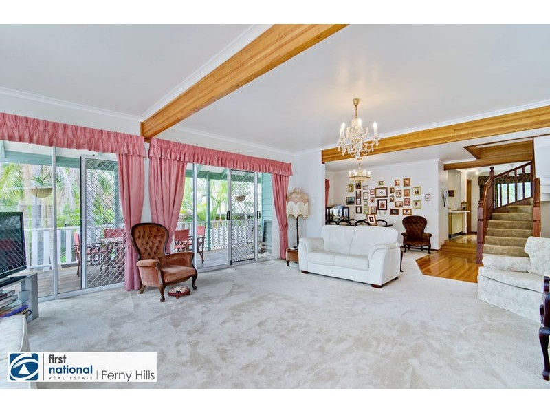 9 Yeerinbool Court, Arana Hills QLD 4054