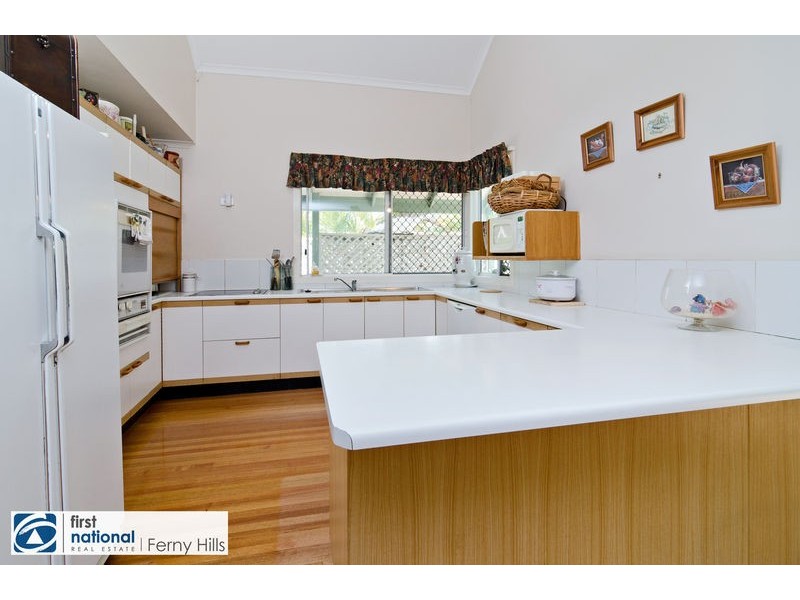 9 Yeerinbool Court, Arana Hills QLD 4054