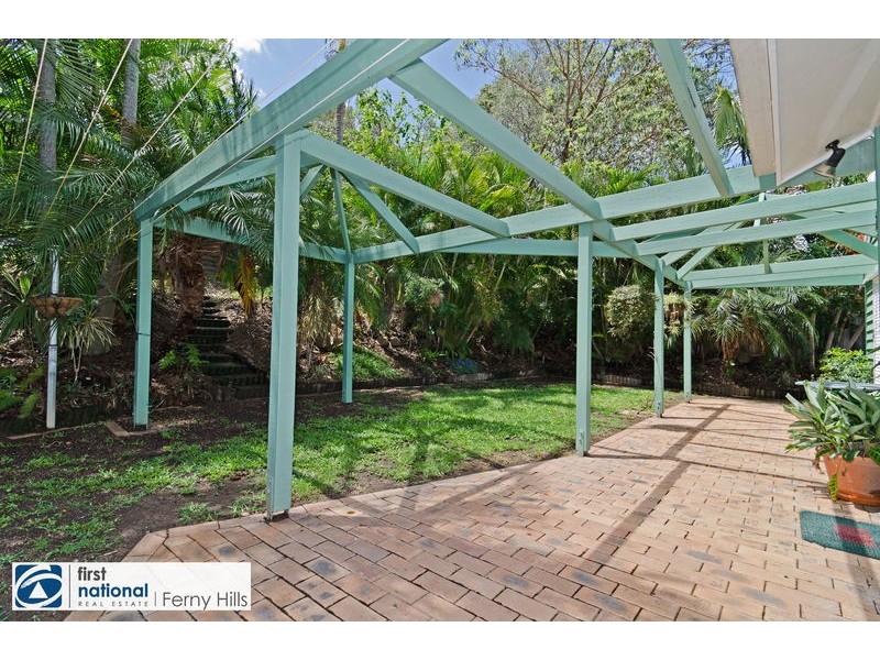 9 Yeerinbool Court, Arana Hills QLD 4054