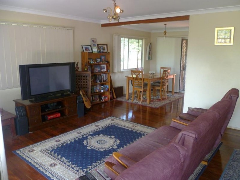 6 Tulla Court, Ferny Hills QLD 4055