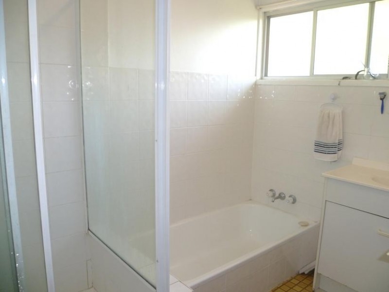 6 Tulla Court, Ferny Hills QLD 4055