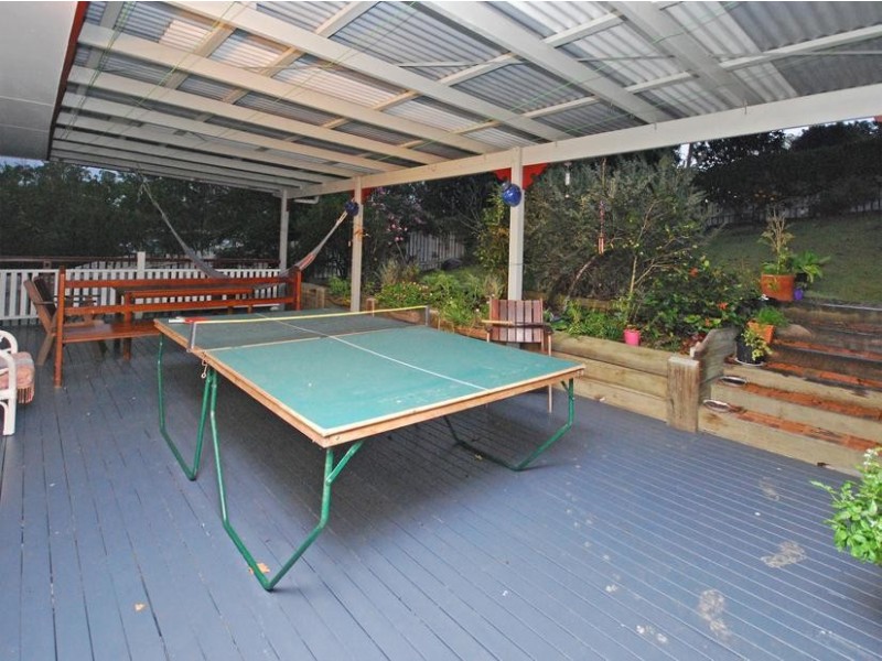 1 Woodfield Court, Ferny Hills QLD 4055