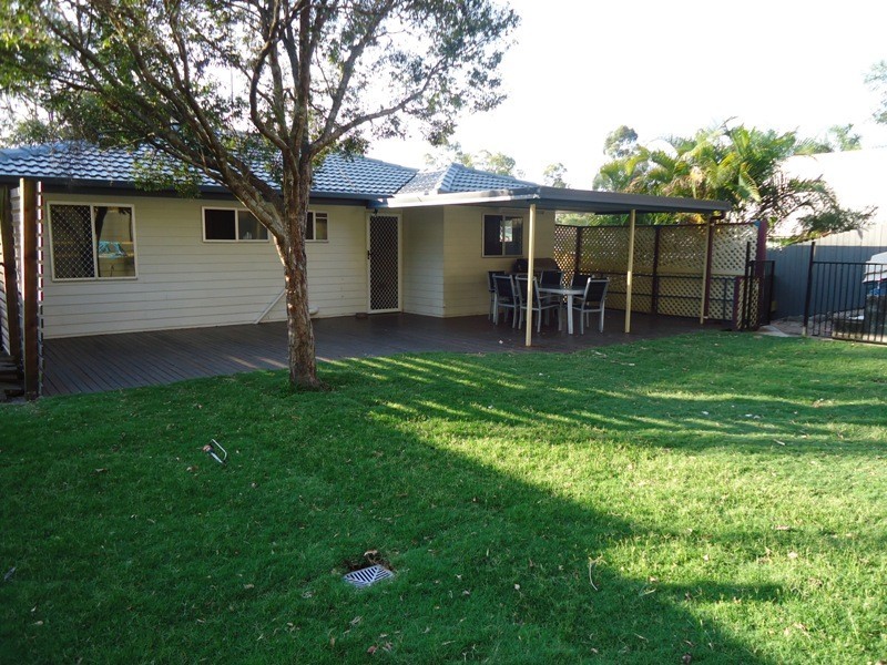 15 Yeerinbool Court, Arana Hills QLD 4054