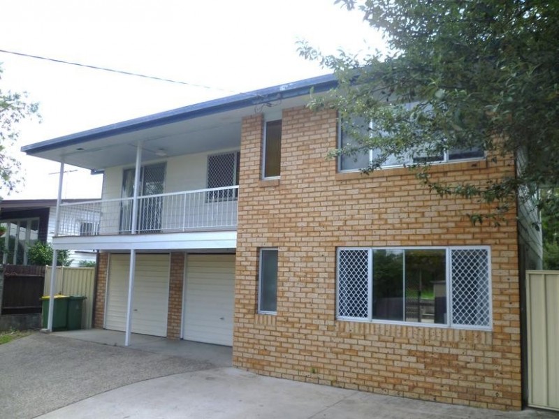 4 Ferny Way, Ferny Hills QLD 4055