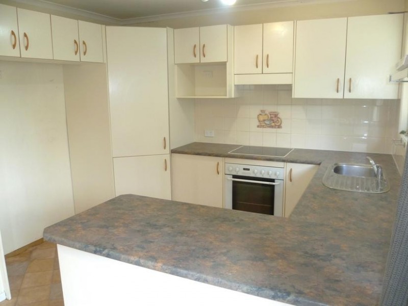 4 Ferny Way, Ferny Hills QLD 4055