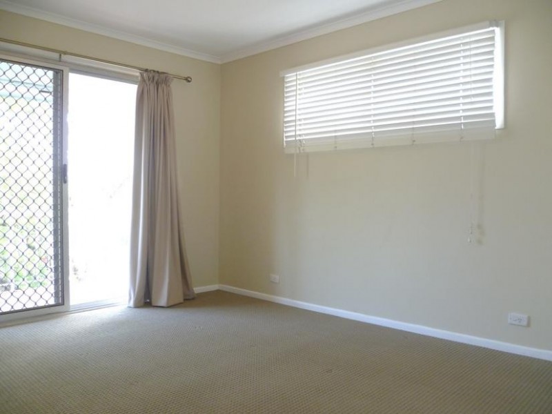 4 Ferny Way, Ferny Hills QLD 4055