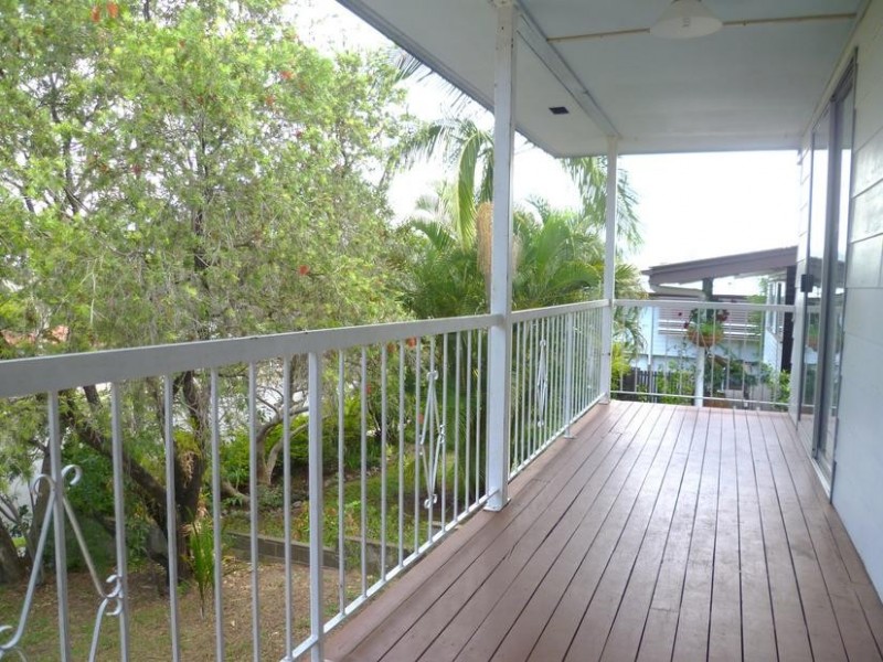 4 Ferny Way, Ferny Hills QLD 4055