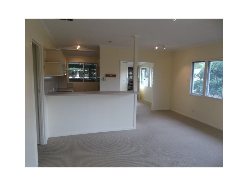 6 Allara Cres, Ferny Hills QLD 4055