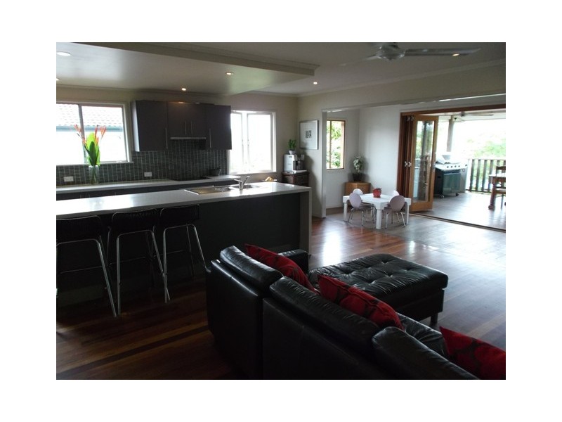 9 Burrill Crescent, Ferny Hills QLD 4055