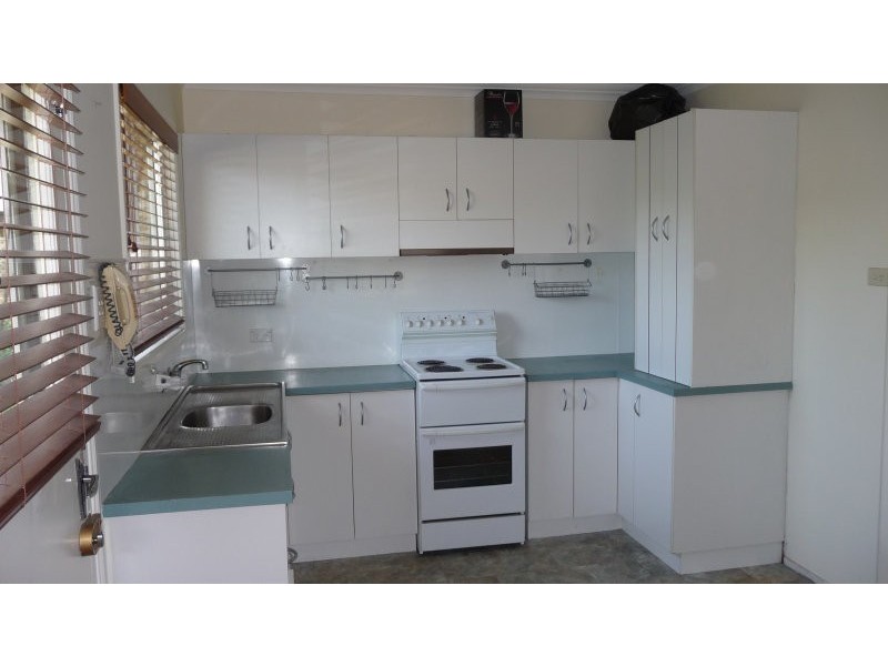 6 Ilga Grove, Ferny Hills QLD 4055