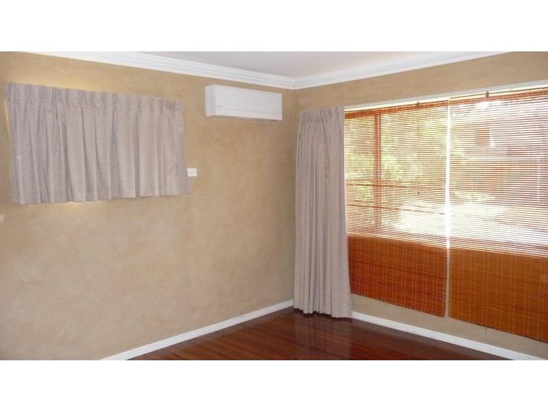 6 Ilga Grove, Ferny Hills QLD 4055