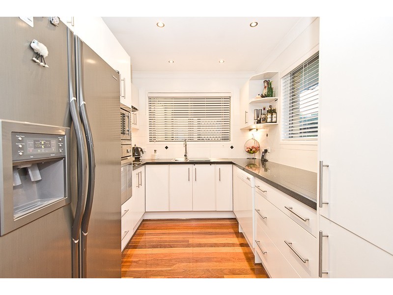 10 Penambul Crescent, Ferny Hills QLD 4055