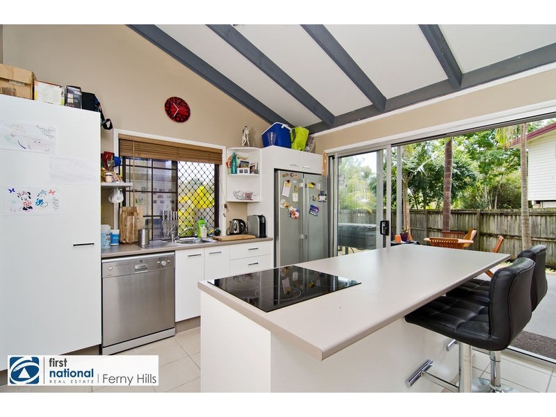 7 Yeerinbool Court, Arana Hills QLD 4054