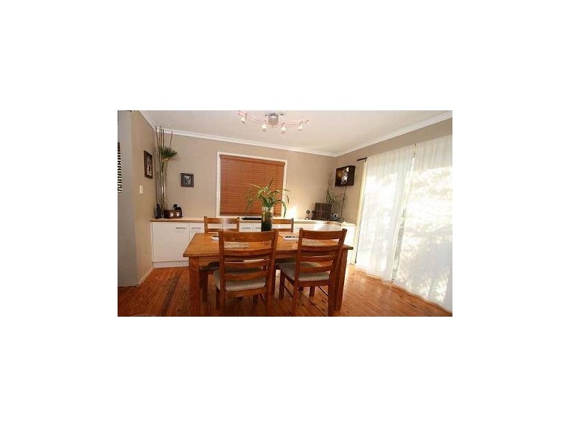 33 Yathong Court, Arana Hills QLD 4054