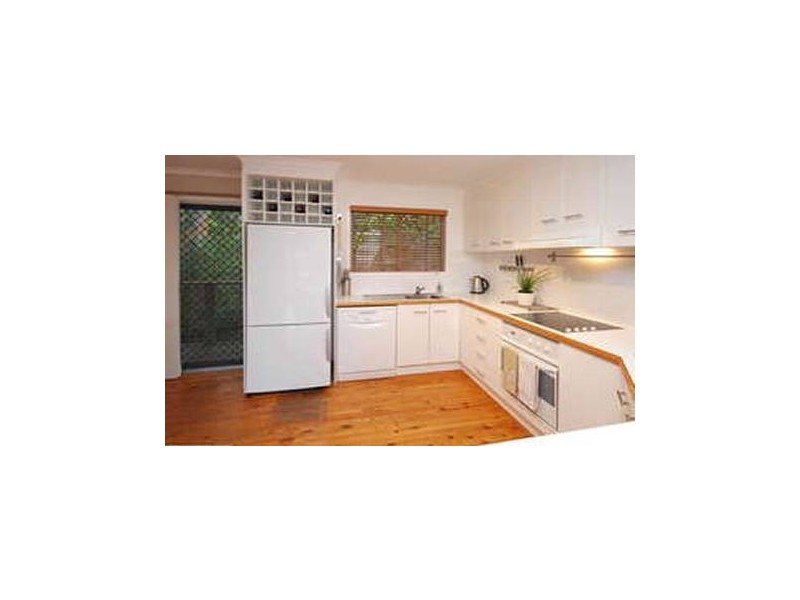 33 Yathong Court, Arana Hills QLD 4054