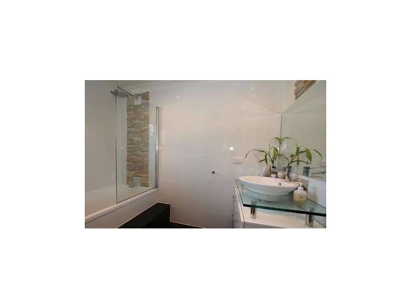 33 Yathong Court, Arana Hills QLD 4054