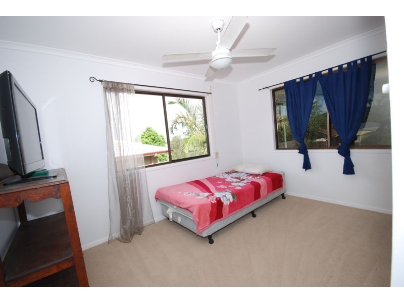 6 Nikola Street, Arana Hills QLD 4054